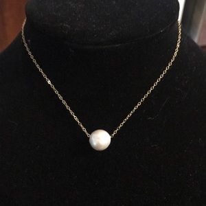 Silver floater freshwater pearl necklace